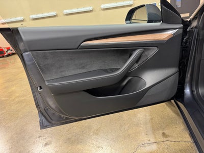 2023 Tesla Model 3 RWD