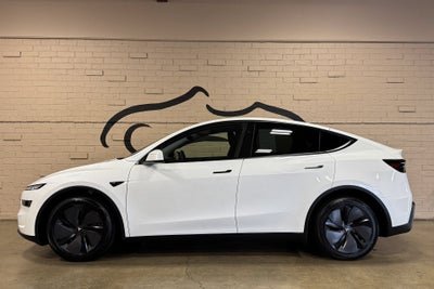 2026 Tesla Model Y Premium