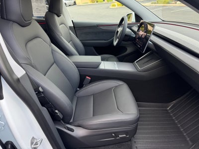 2026 Tesla Model Y Premium
