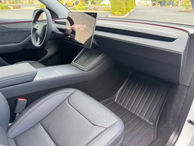 2026 Tesla Model Y Premium