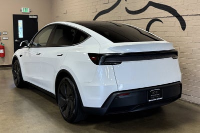 2026 Tesla Model Y Premium