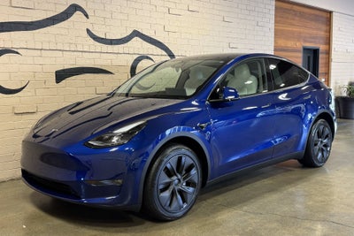 2025 Tesla Model Y Long Range