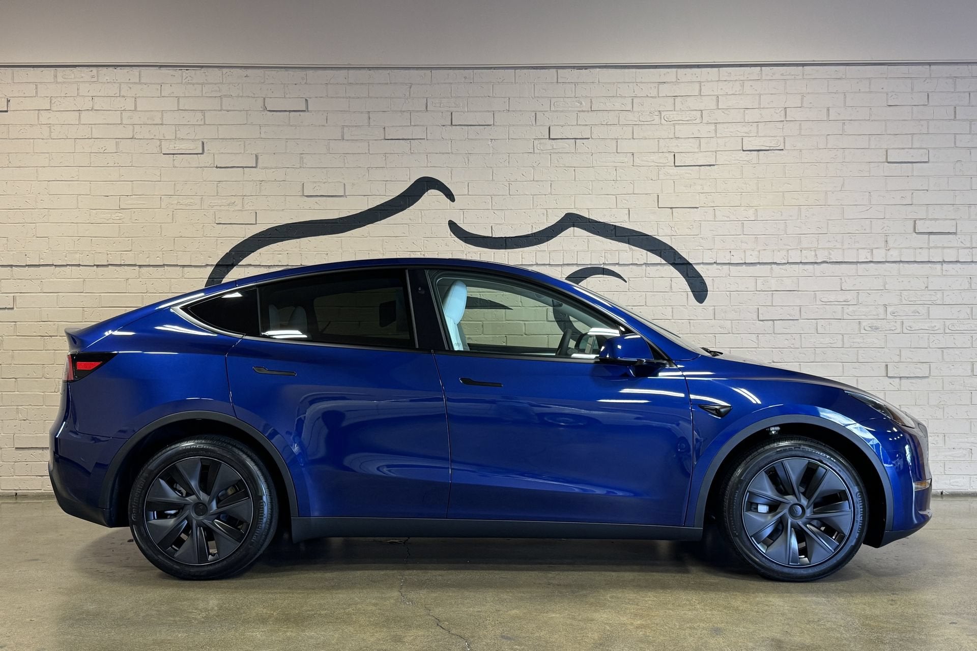 2025 Tesla Model Y Long Range