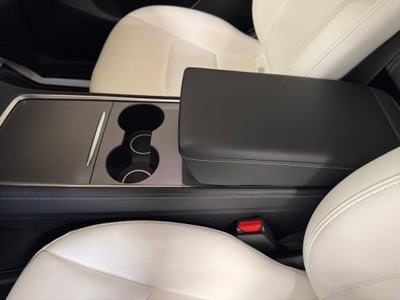2025 Tesla Model Y Long Range