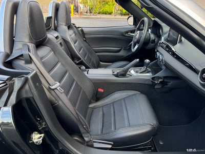 2017 FIAT 124 Spider Lusso