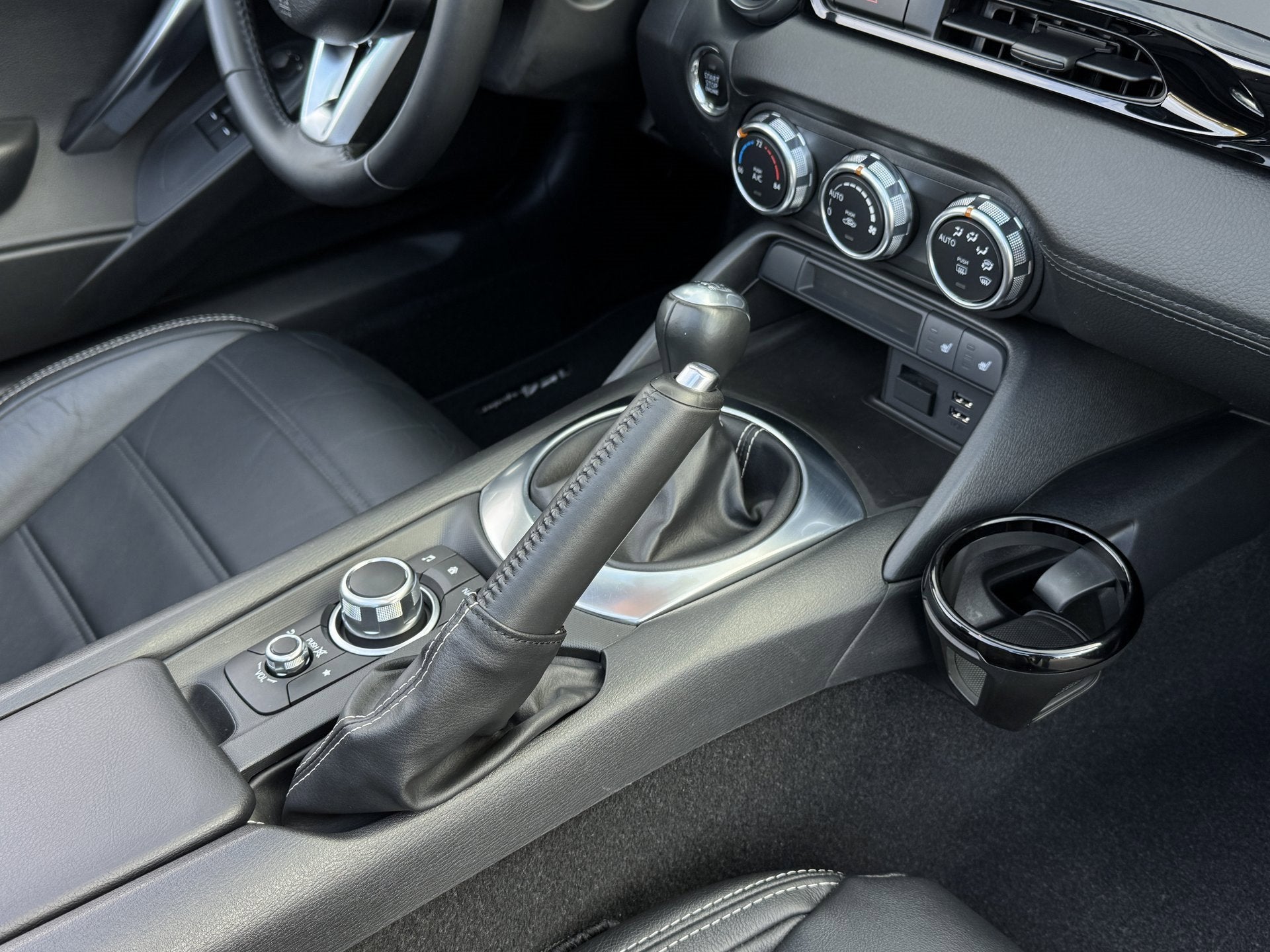 2017 FIAT 124 Spider Lusso