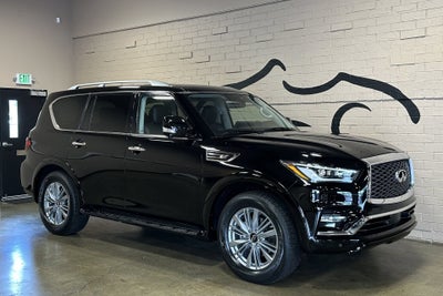 2023 INFINITI QX80 LUXE