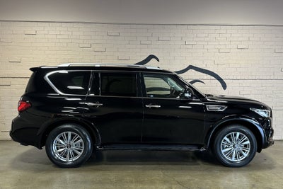 2023 INFINITI QX80 LUXE