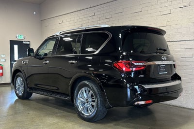 2023 INFINITI QX80 LUXE