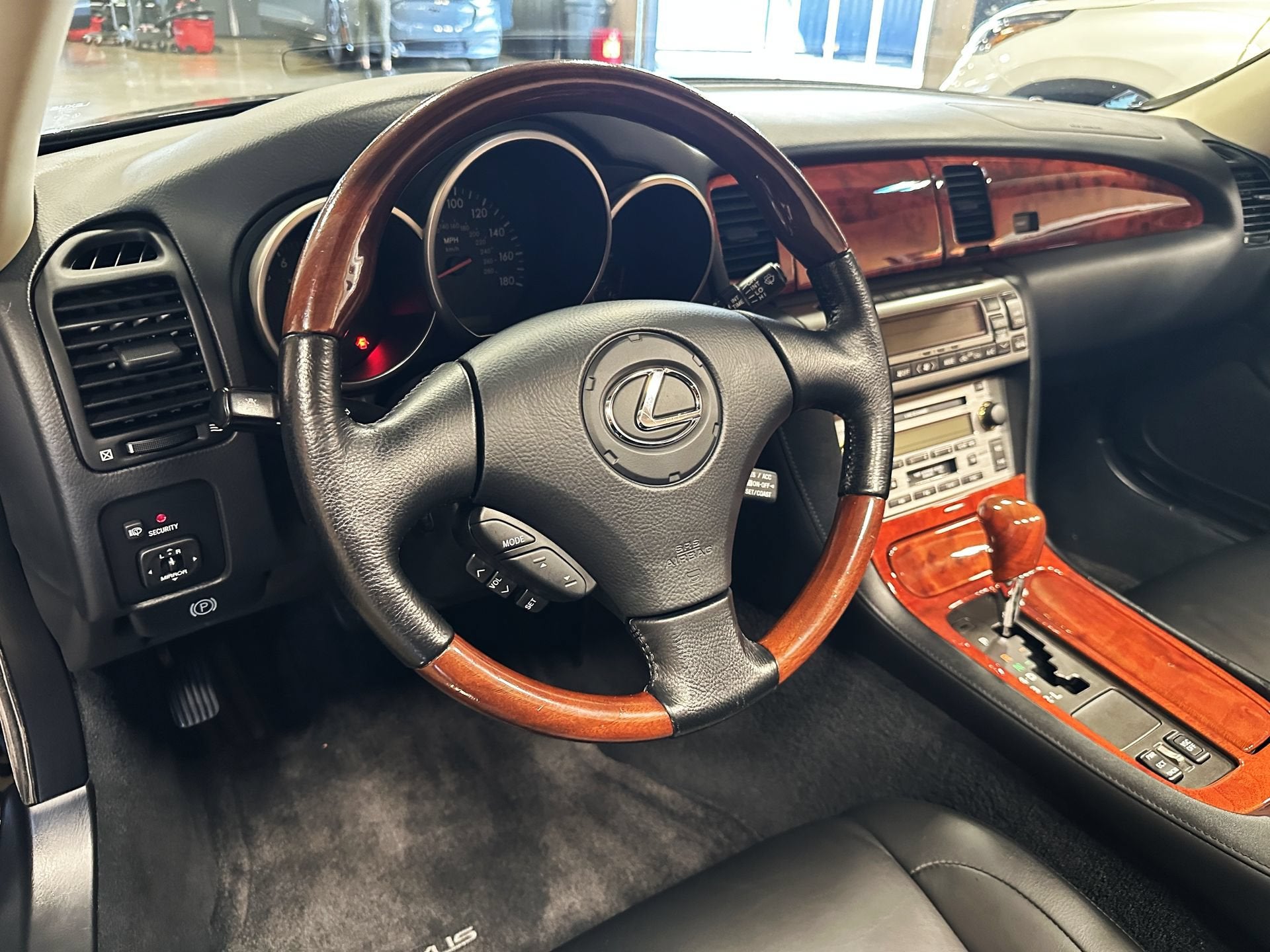 2002 Lexus SC 430
