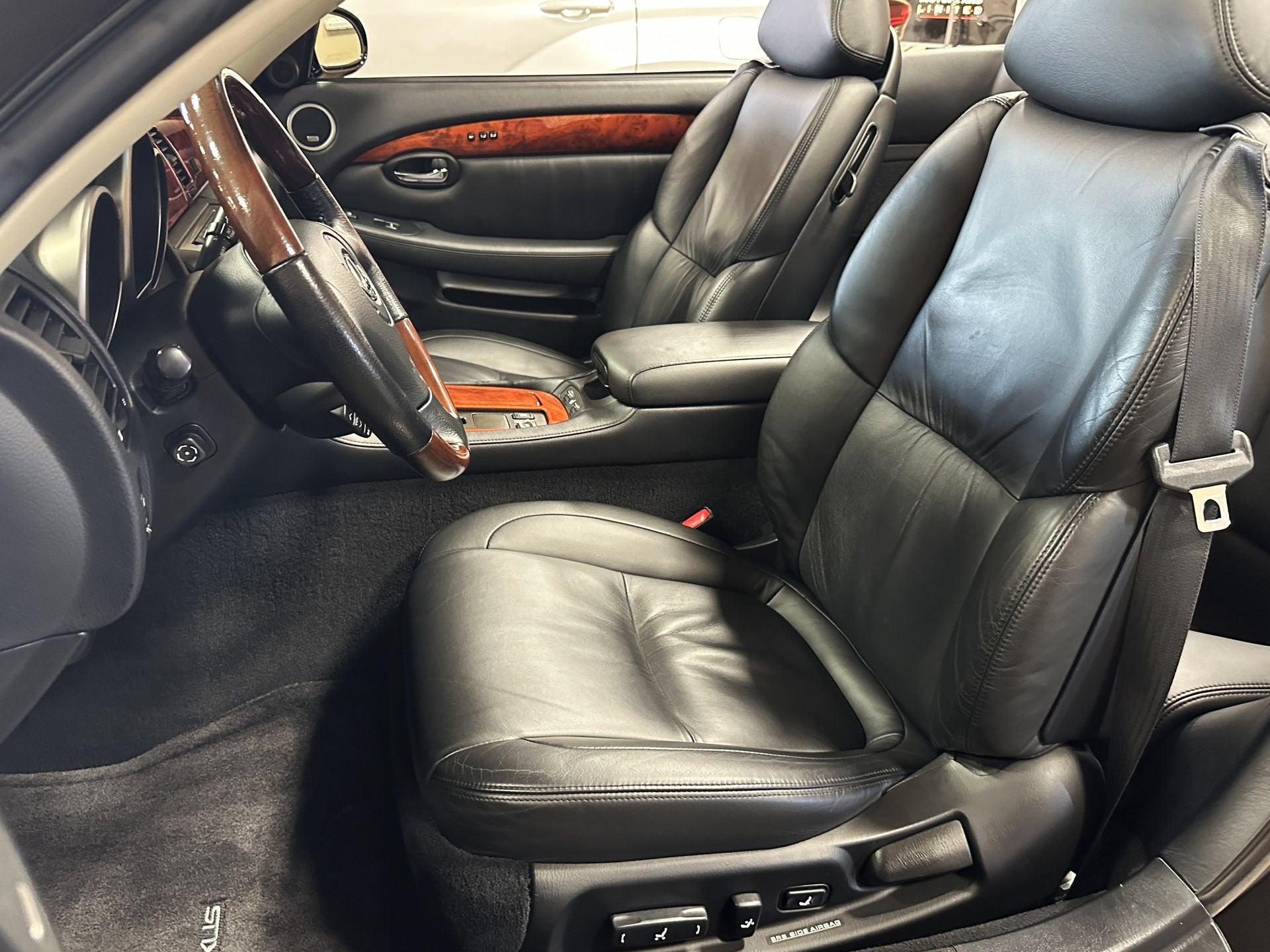 2002 Lexus SC 430