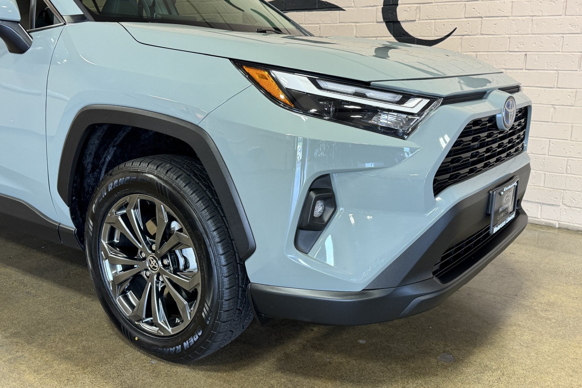 2023 Toyota RAV4 Hybrid XLE Premium