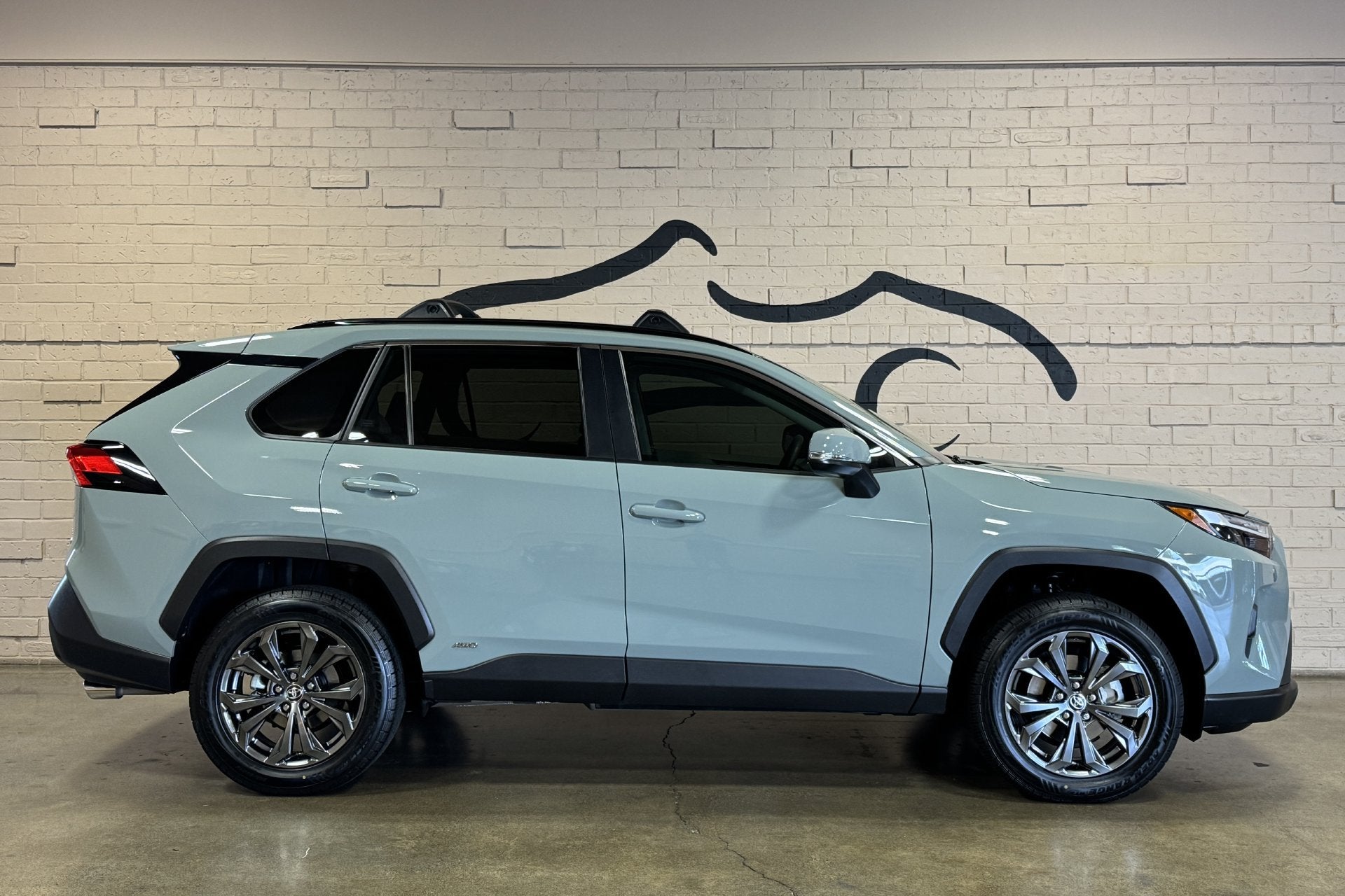 2023 Toyota RAV4 Hybrid XLE Premium