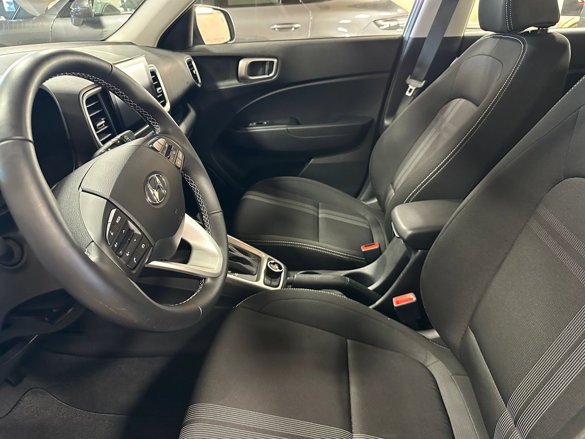 2022 Hyundai Venue SEL