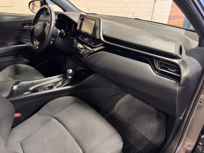 2018 Toyota C-HR XLE Premium