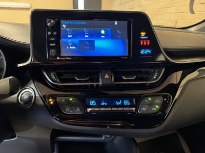 2018 Toyota C-HR XLE Premium