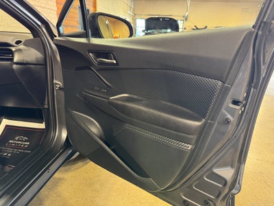 2018 Toyota C-HR XLE Premium