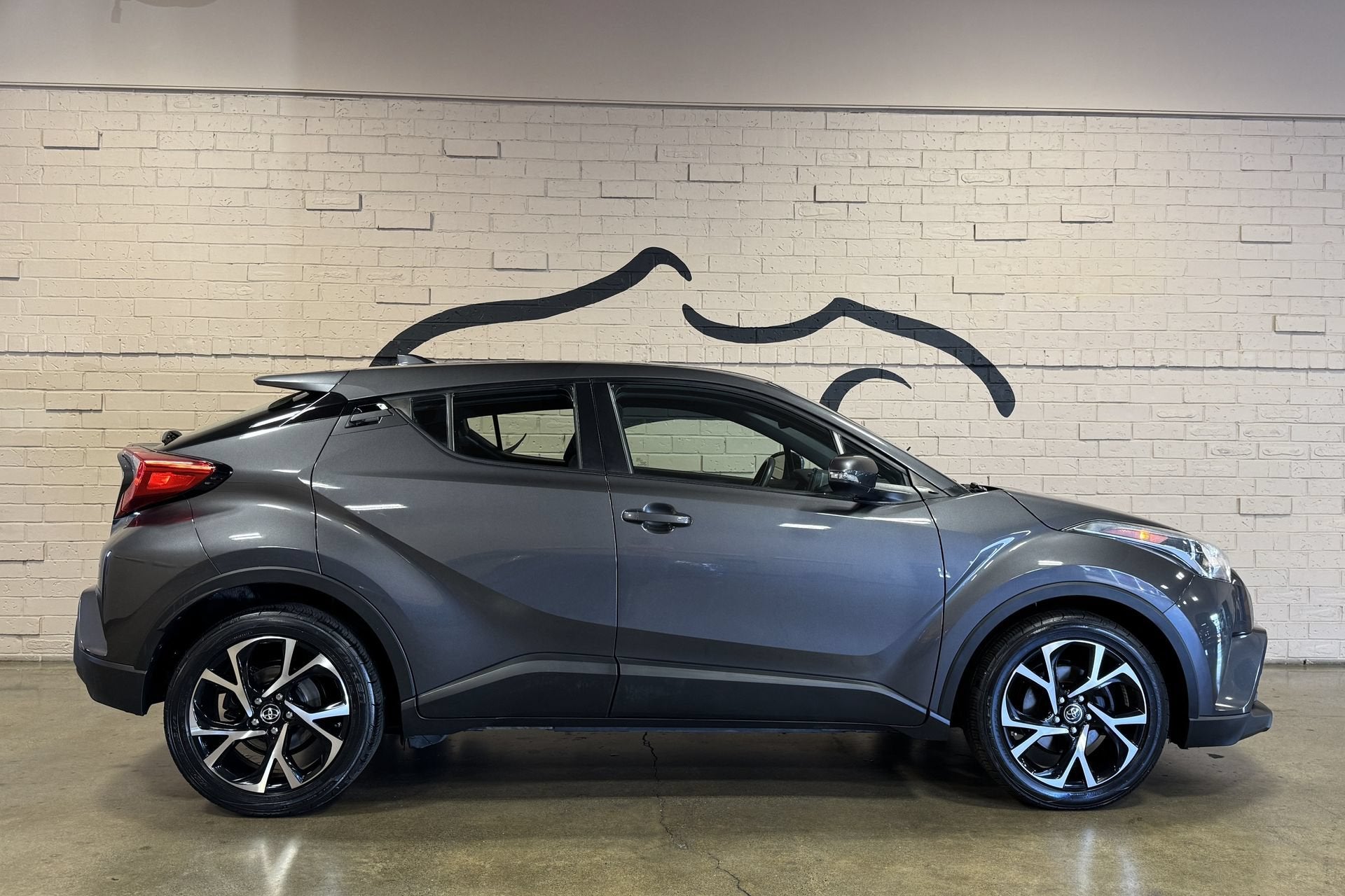 2018 Toyota C-HR XLE Premium