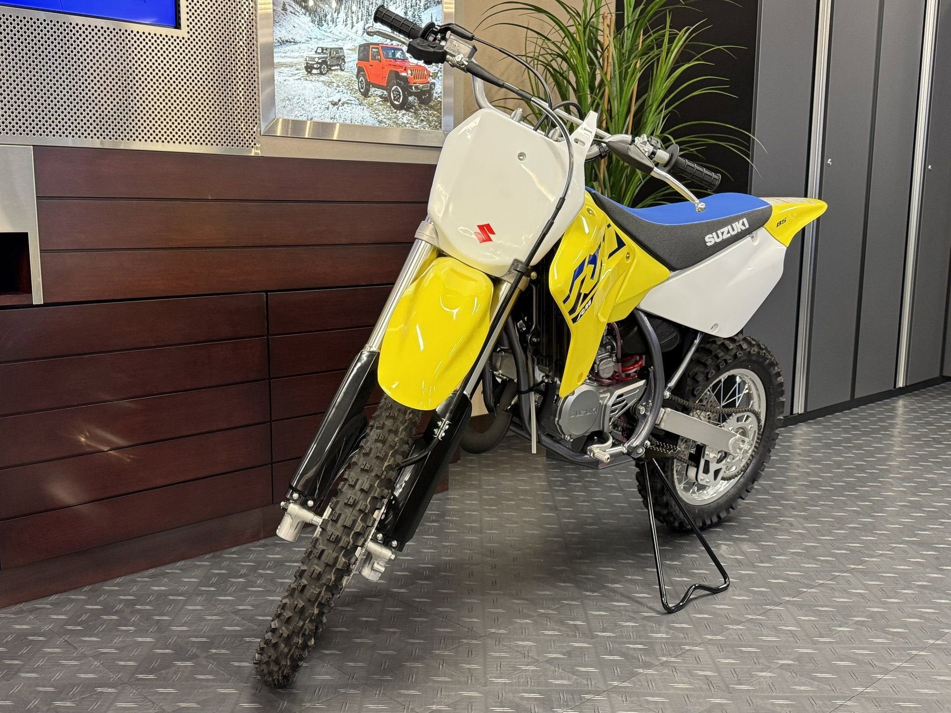 2023 Suzuki RM85 Base