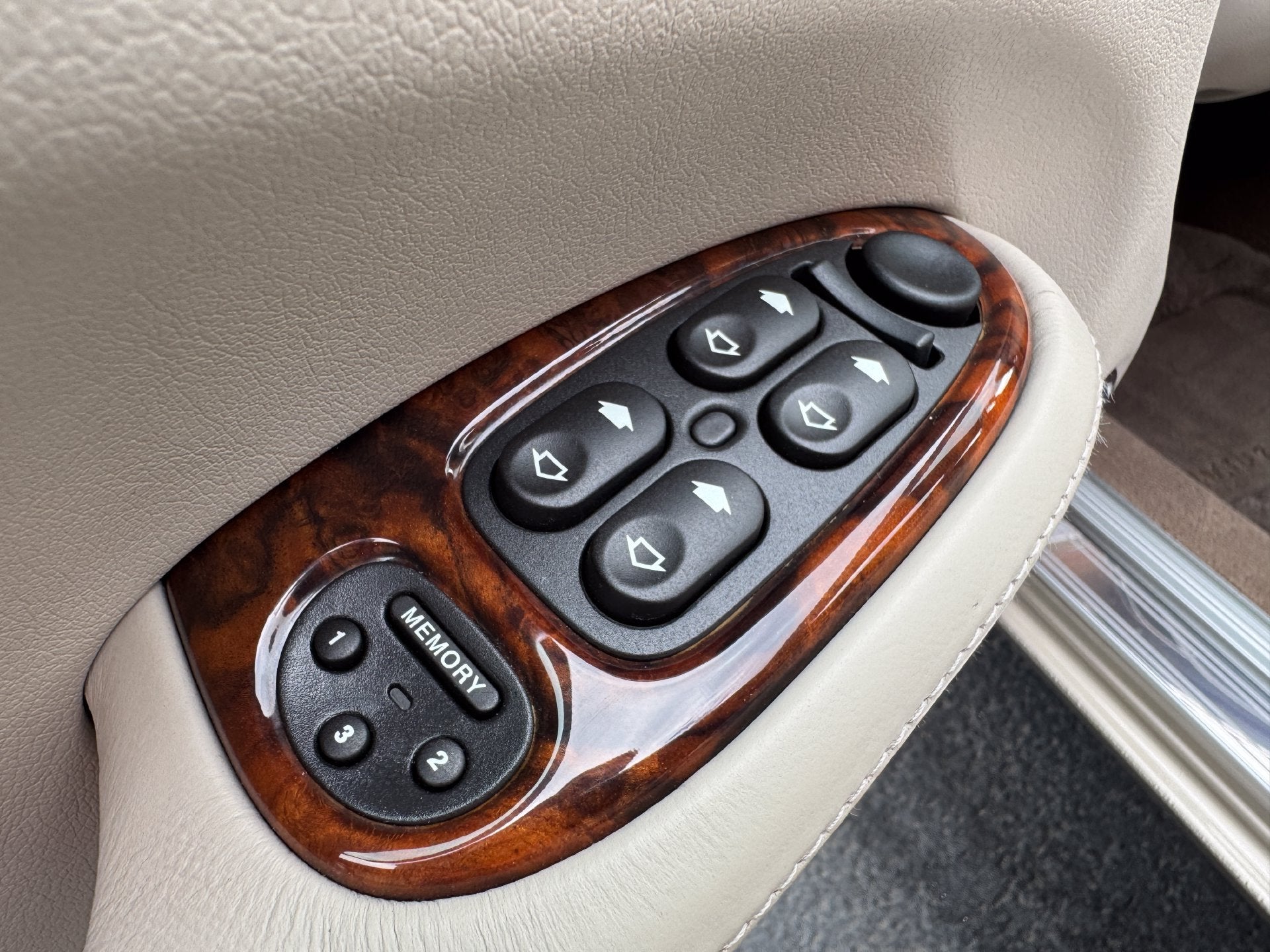 2001 Jaguar XJ8 Vanden Plas Supercharged