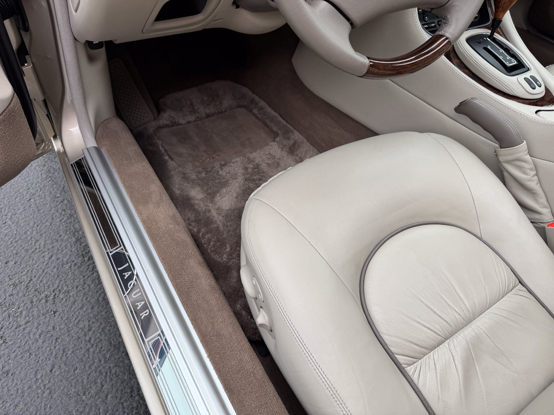 2001 Jaguar XJ8 Vanden Plas Supercharged