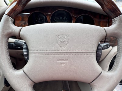 2001 Jaguar XJ8 Vanden Plas Supercharged