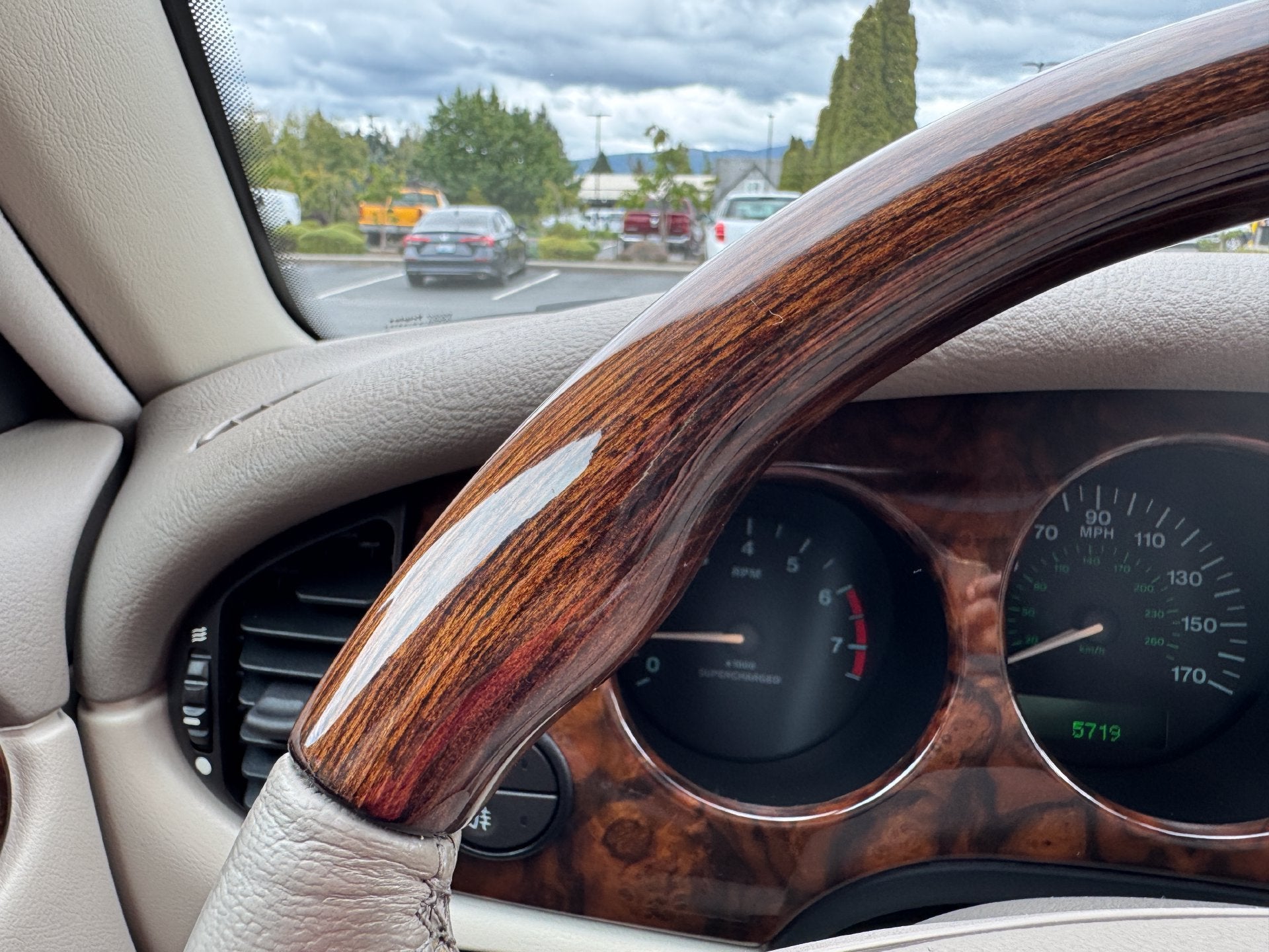 2001 Jaguar XJ8 Vanden Plas Supercharged
