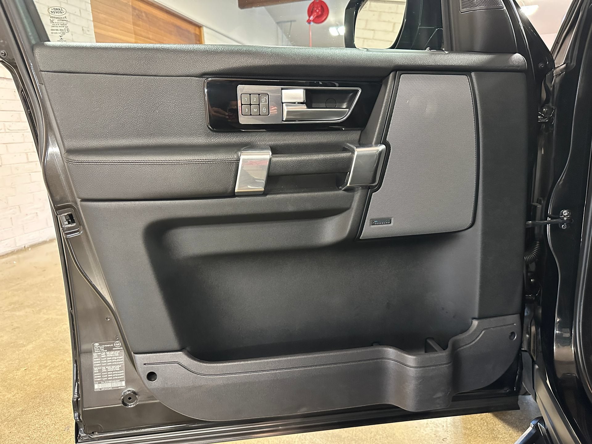 2016 Land Rover LR4 HSE LUX