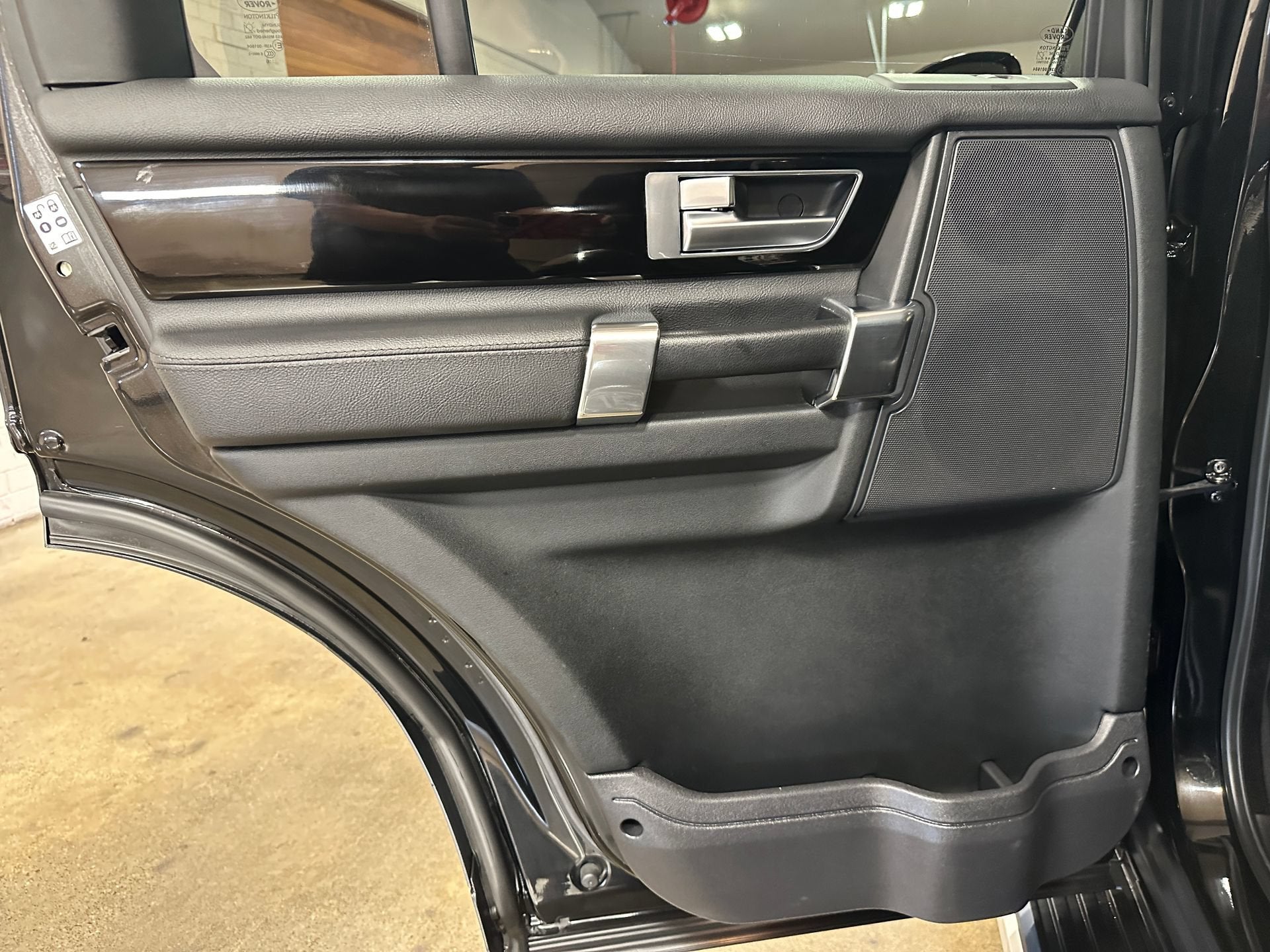 2016 Land Rover LR4 HSE LUX