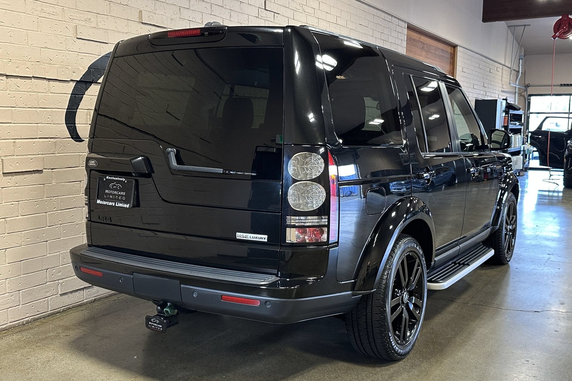 2016 Land Rover LR4 HSE LUX