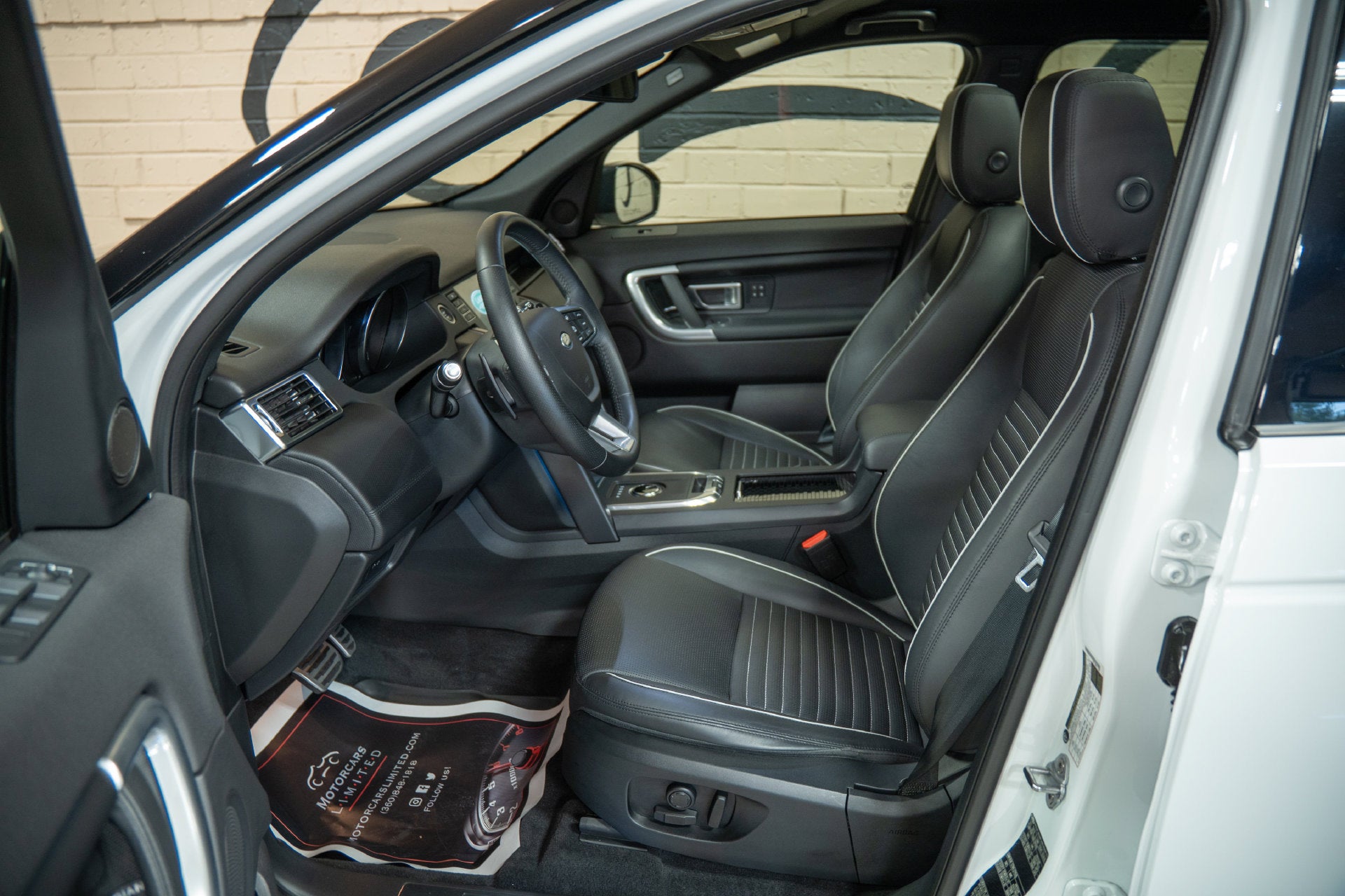 2019 Land Rover Discovery Sport HSE Luxury