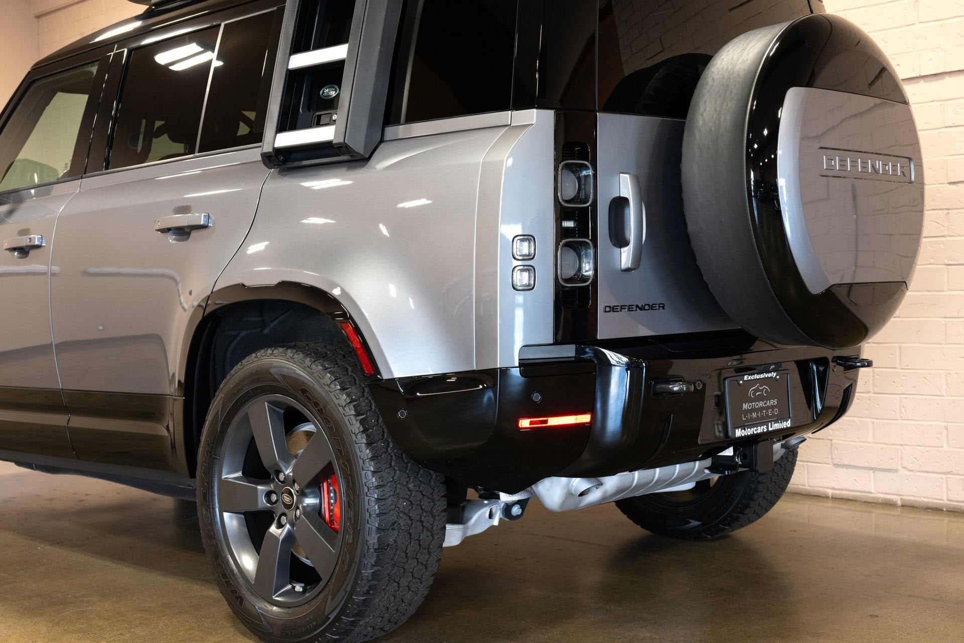 2024 Land Rover Defender 110 X