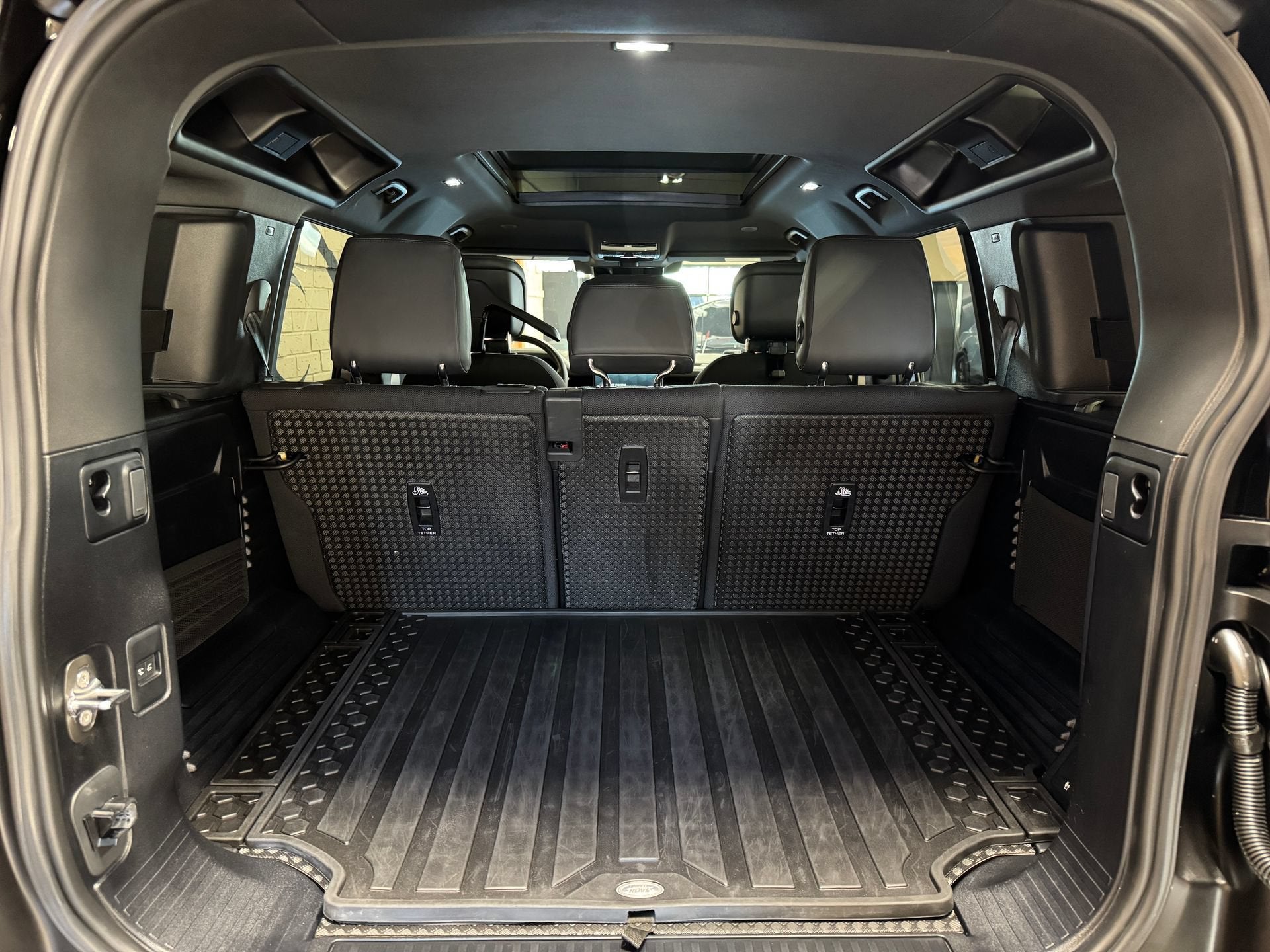 2024 Land Rover Defender 110 X