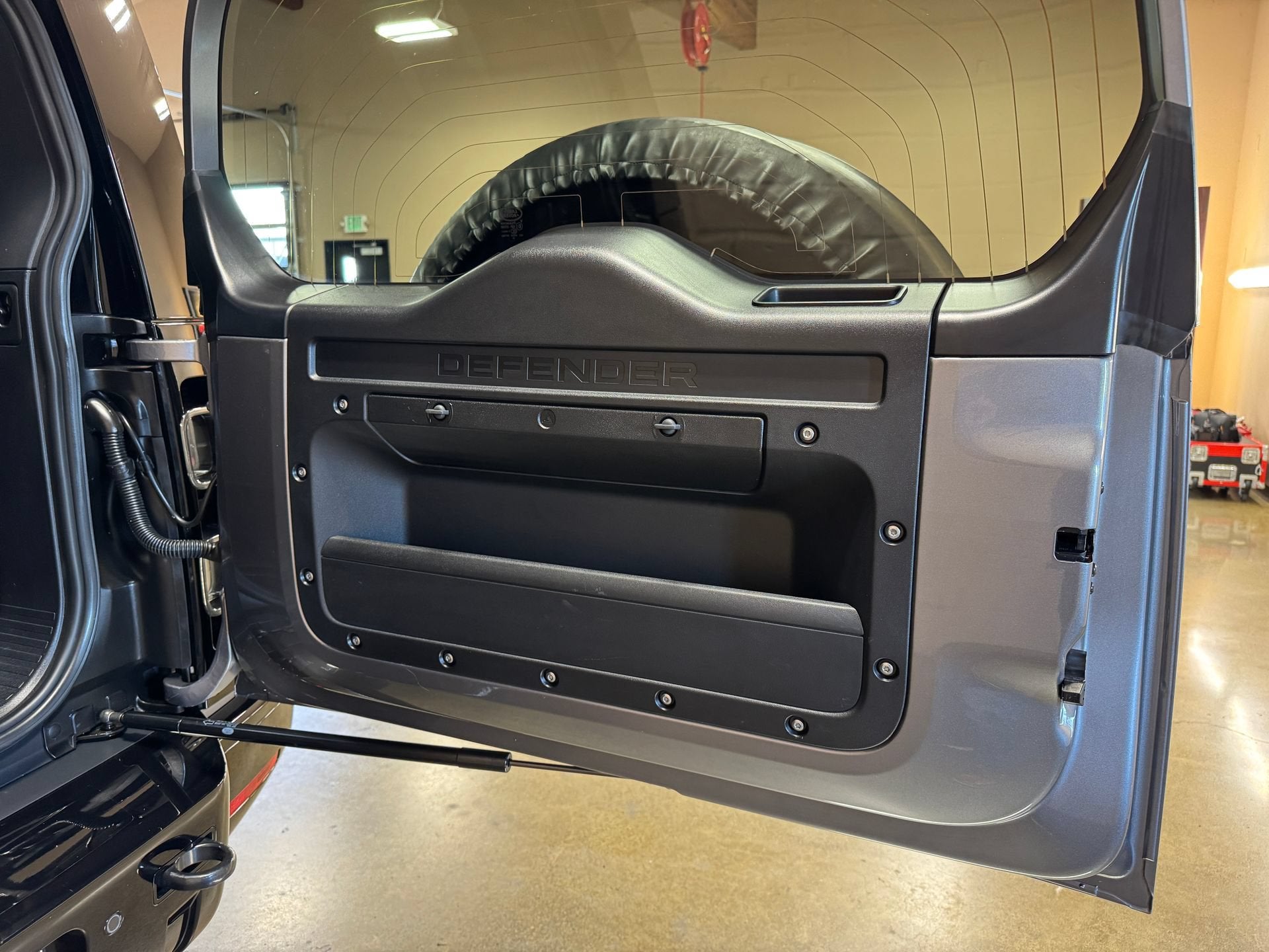 2024 Land Rover Defender 110 X