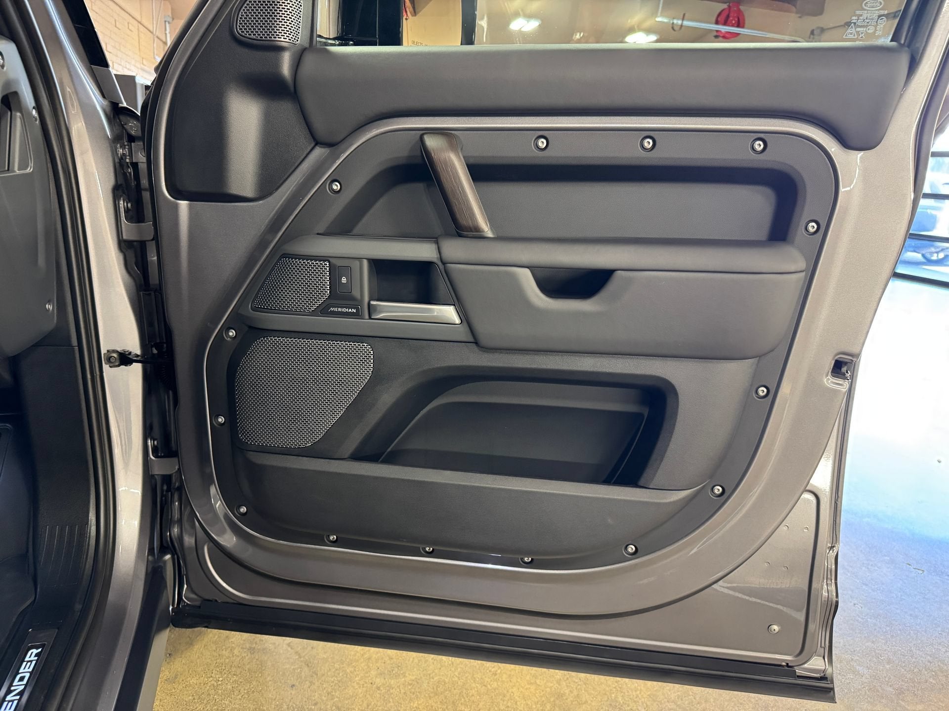 2024 Land Rover Defender 110 X