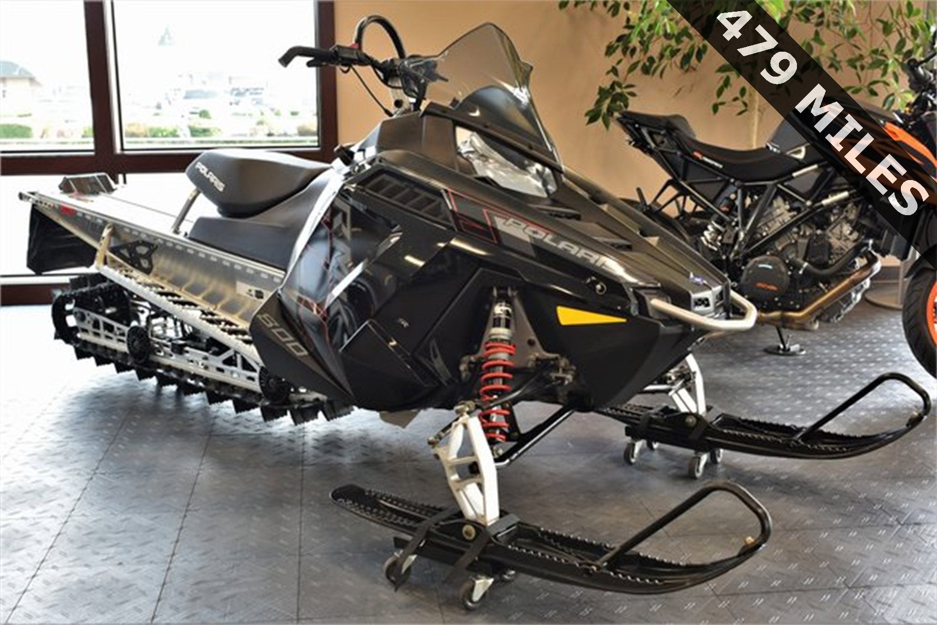 2016 Polaris 800 RMK 155 Snowmobile