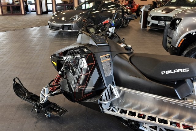 2016 Polaris 800 RMK 155 Snowmobile