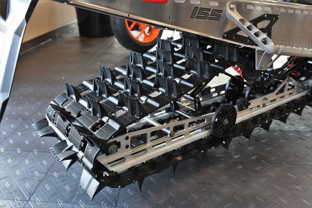 2016 Polaris 800 RMK 155 Snowmobile