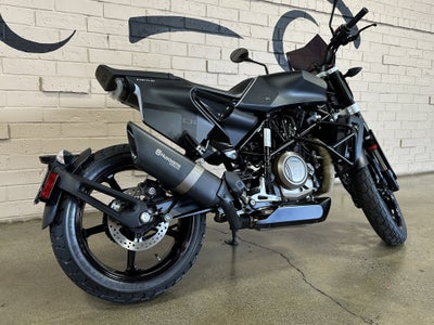 2019 Husqvarna Svartpilen 701