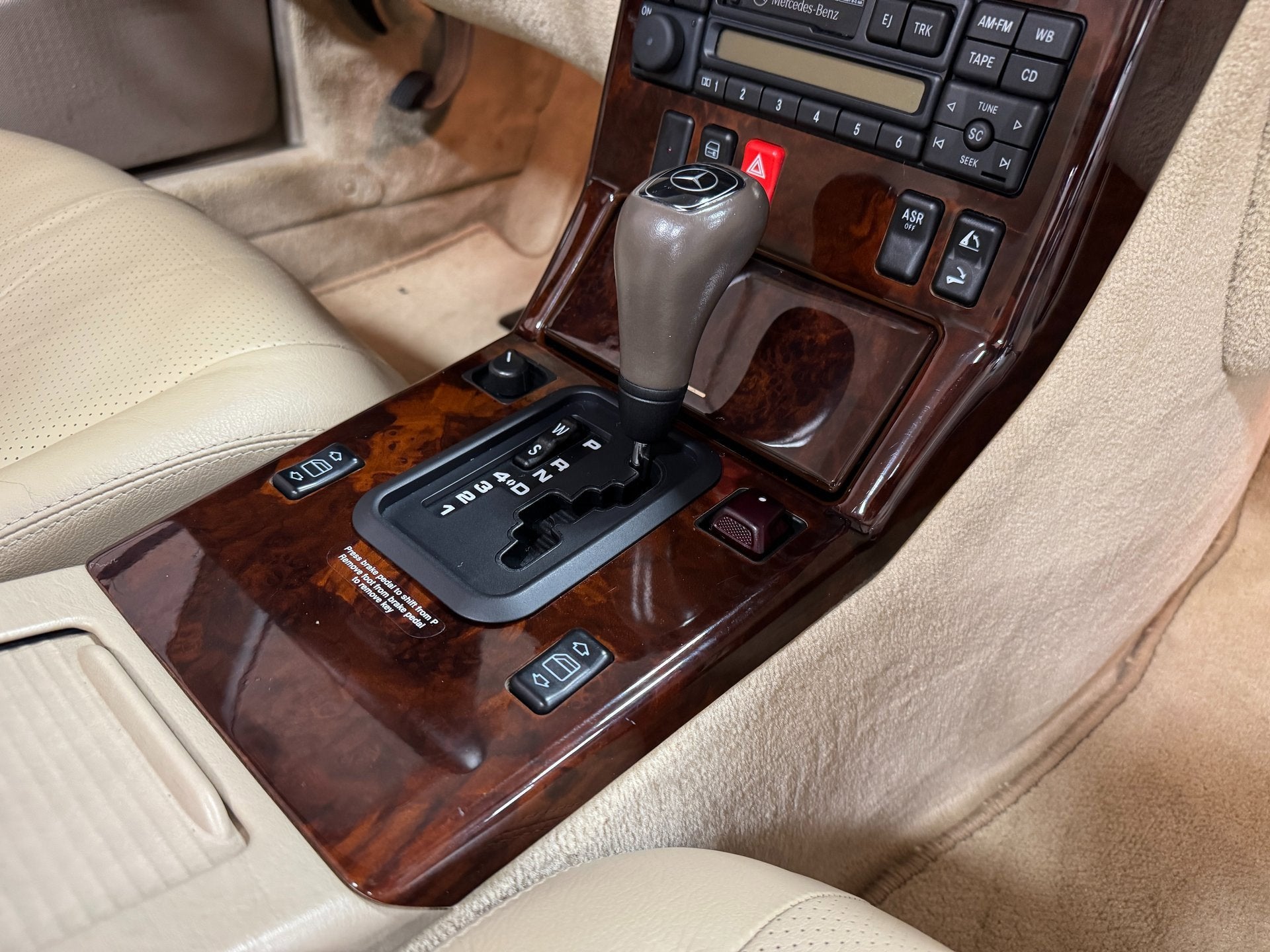 1997 Mercedes-Benz SL-Class SL 320