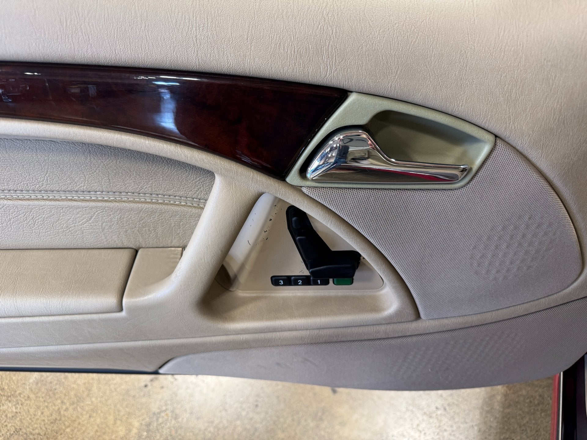 1997 Mercedes-Benz SL-Class SL 320