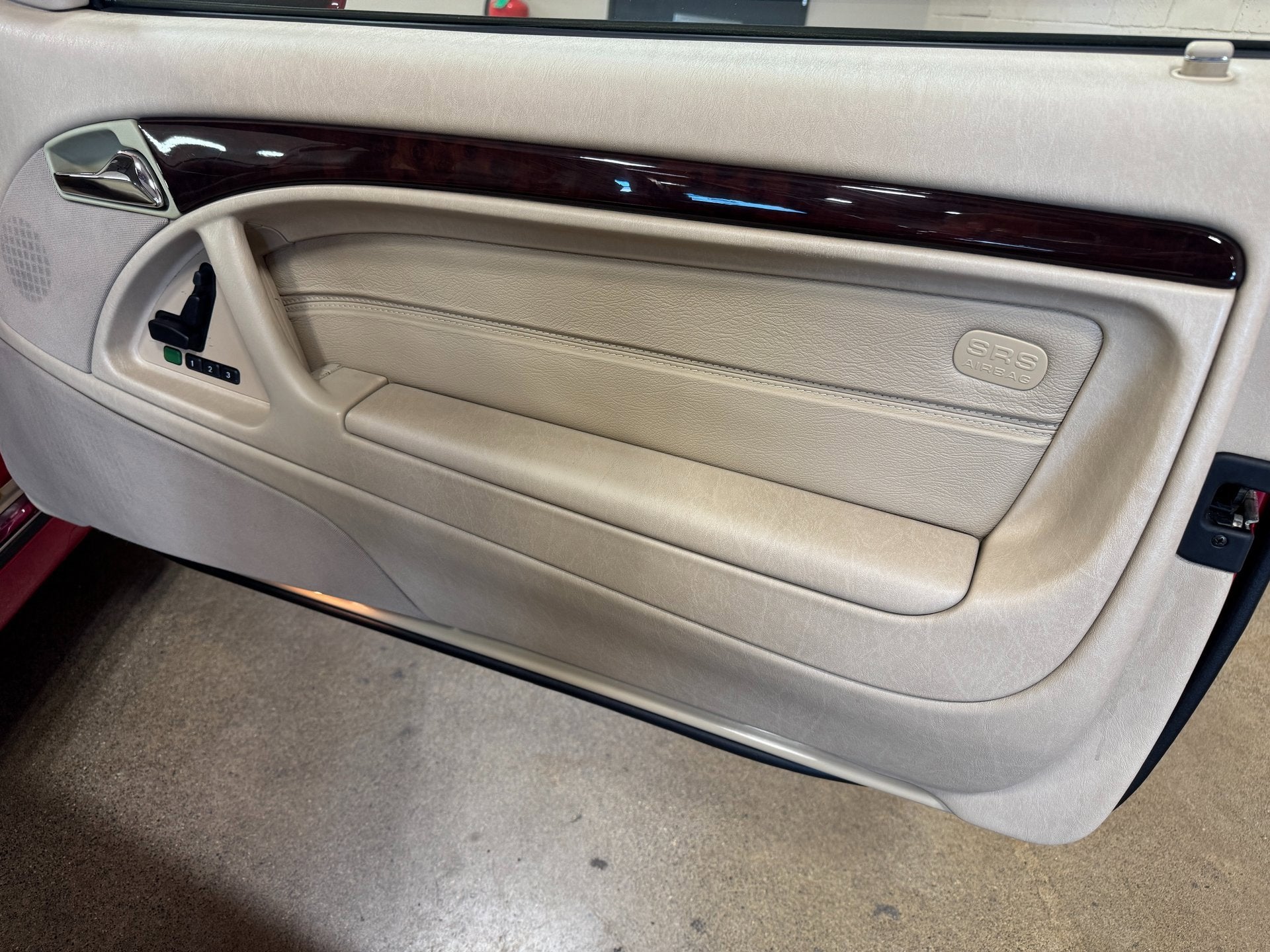 1997 Mercedes-Benz SL-Class SL 320