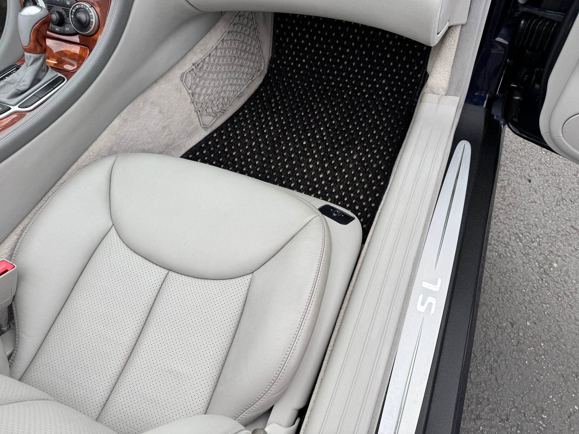 2004 Mercedes-Benz SL-Class SL 500