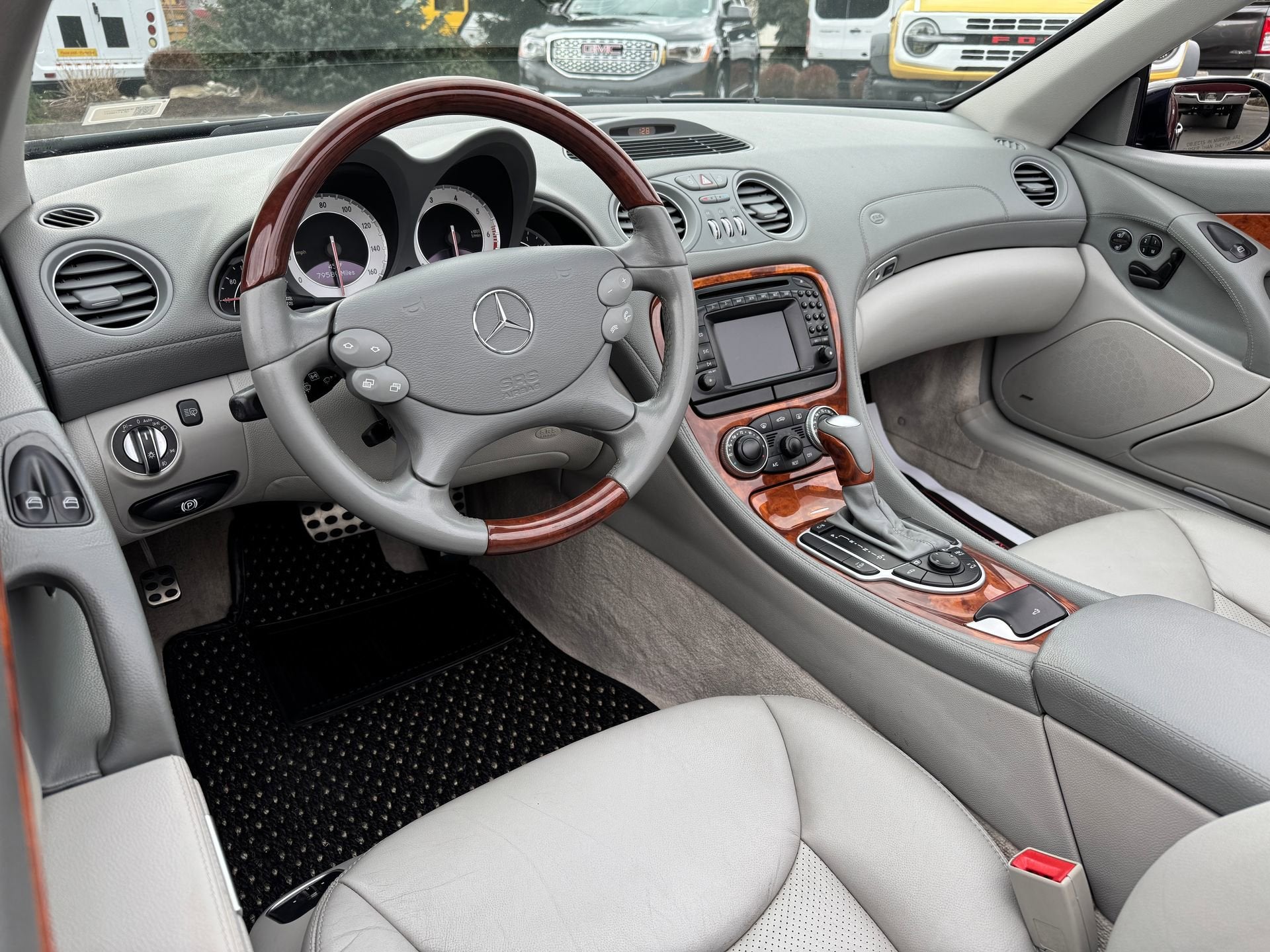 2004 Mercedes-Benz SL-Class SL 500