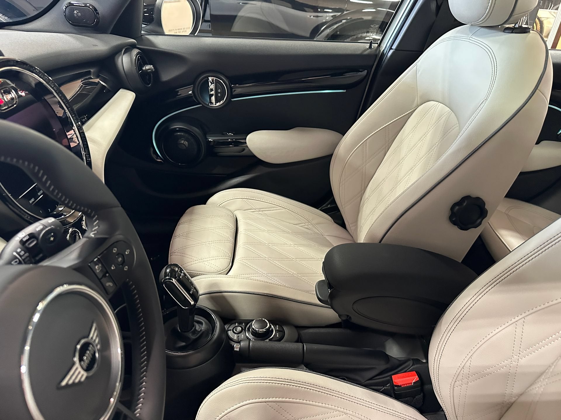 2024 MINI Cooper S Iconic