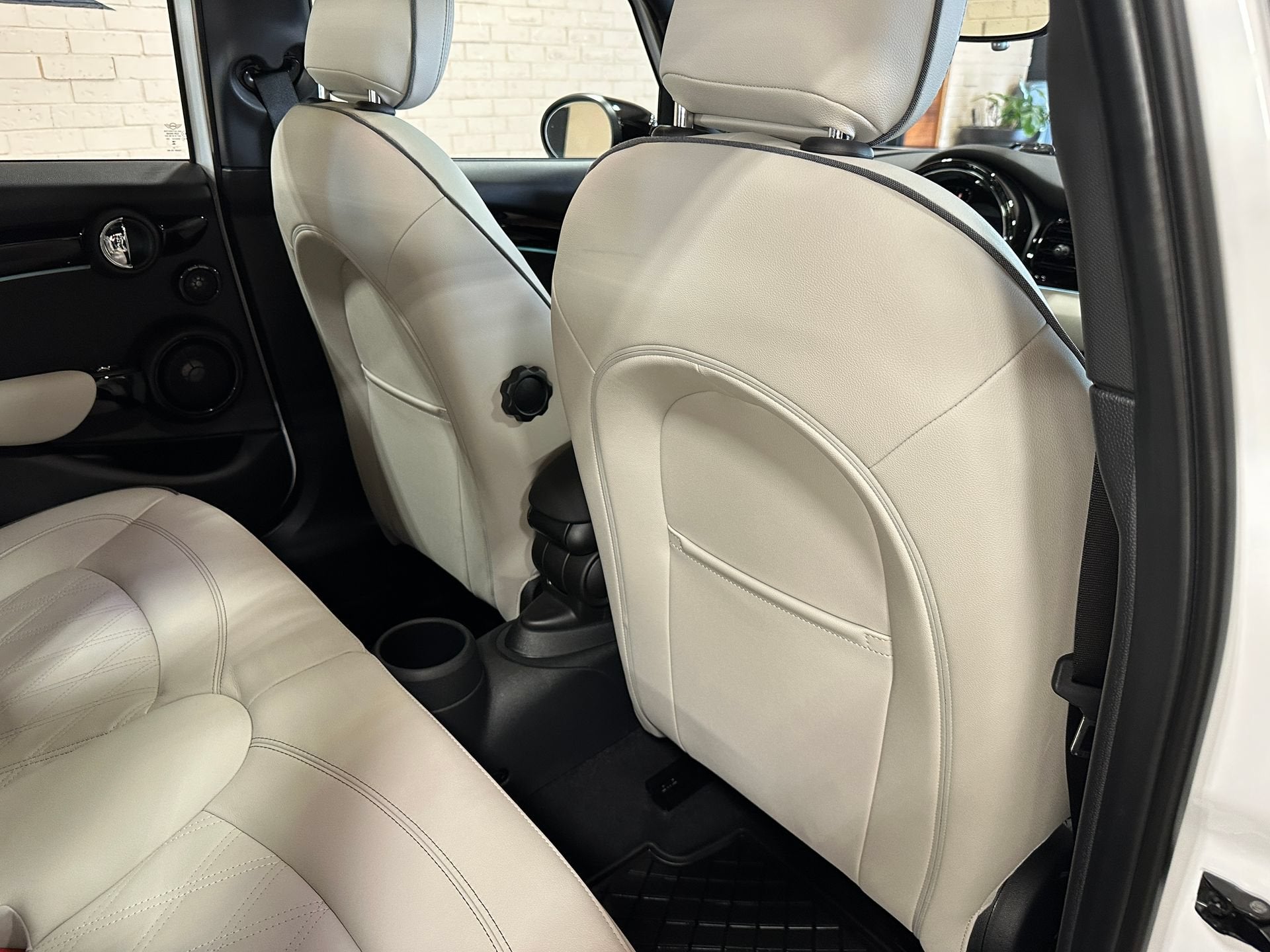 2024 MINI Cooper S Iconic