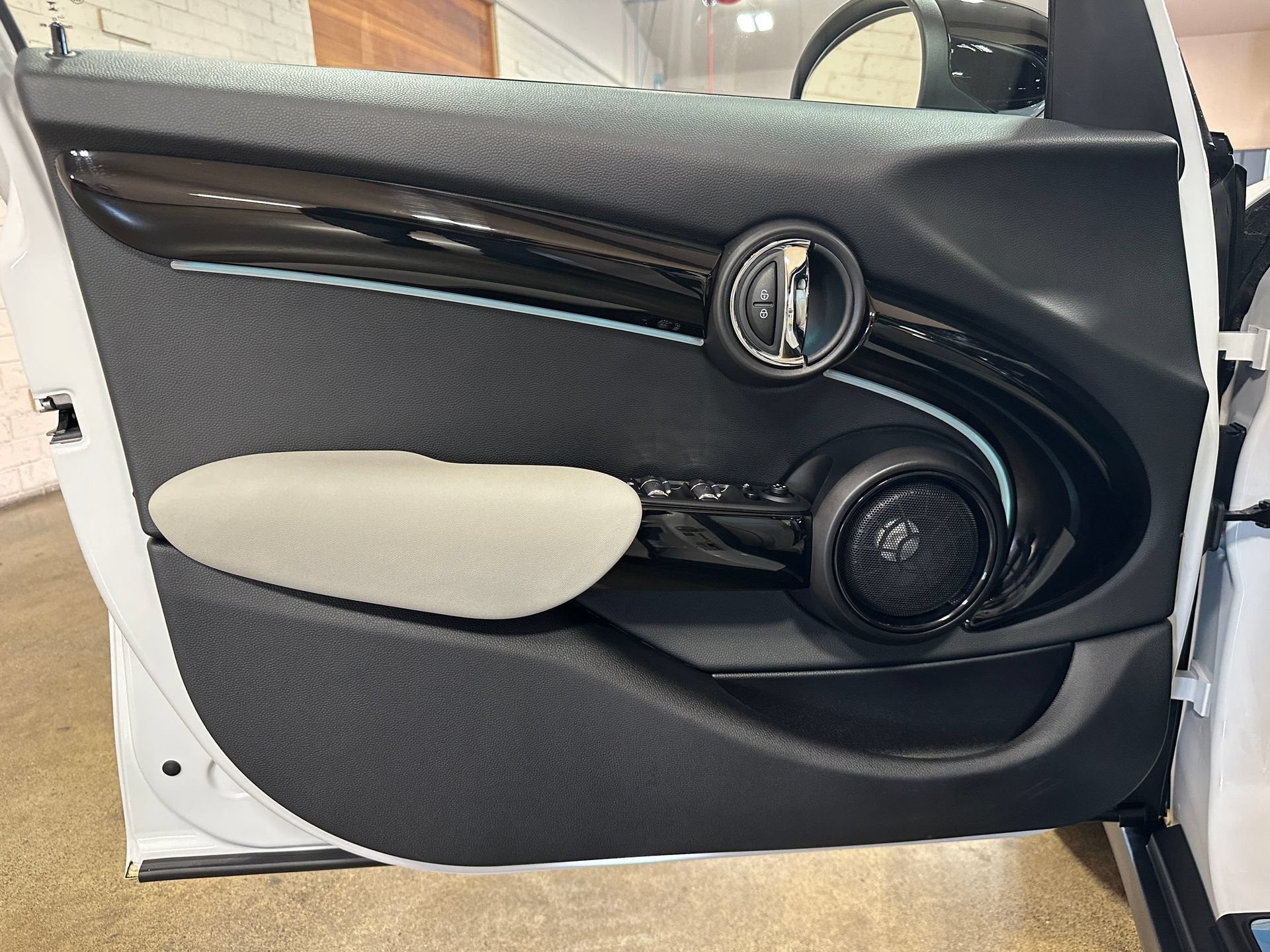 2024 MINI Cooper S Iconic