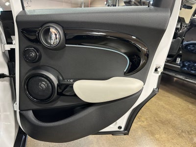 2024 MINI Cooper S Iconic