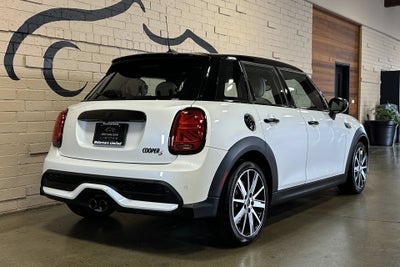 2024 MINI Cooper S Iconic