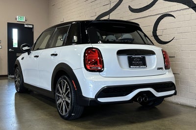 2024 MINI Cooper S Iconic